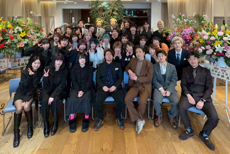 CLEO hair スタッフ集合写真